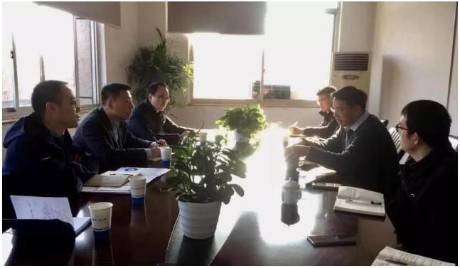 公司与省金融办对接 启动“凤凰母基金”组建