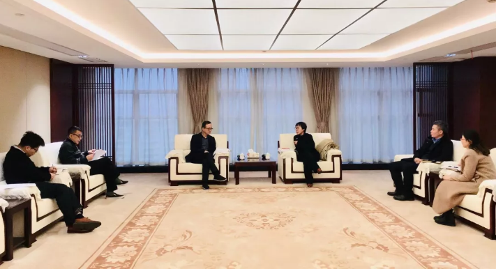 国新国际投资有限公司与金控管理公司洽谈政府产业基金合作